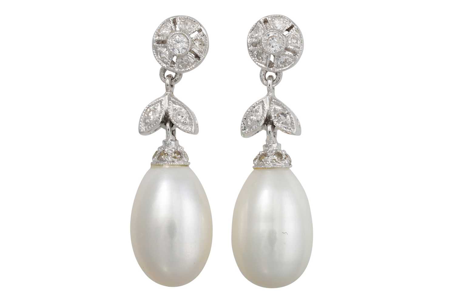 Lot 292 - A PAIR OF DIAMOND AND CULTURED PEARL DROP...