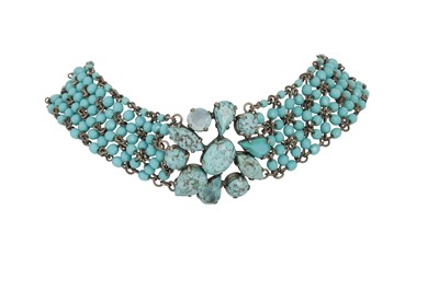 Lot 308 - A VINTAGE TURQUOISE NECKLACE, set with...