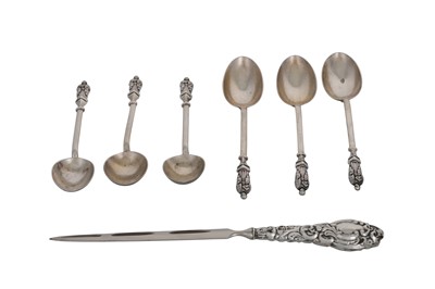 Lot 466 - A SET OF SIX VICTORIAN APOSTLE COFFEE SPOONS,...