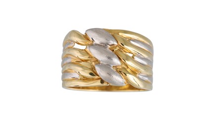 Lot 115 - AN 18CT GOLD DRESS RING, two colour cross over...