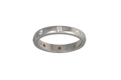 Lot 351 - A DIAMOND SET RING, the brilliant cut diamond...