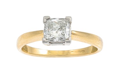 Lot 170 - A DIAMOND SOLITAIRE RING, the princess cut...