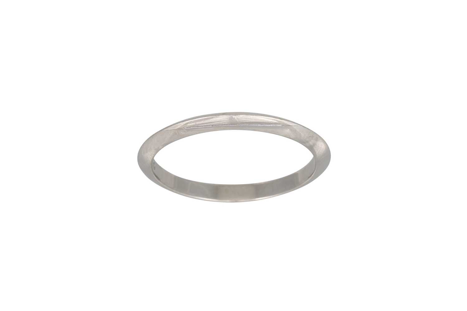 Lot 19 - A TIFFANY & CO. PLATINUM BAND, stamped, in bag...