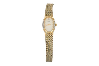 Lot 274 - A LADY'S CITIZEN WRIST WATCH, small oval face,...