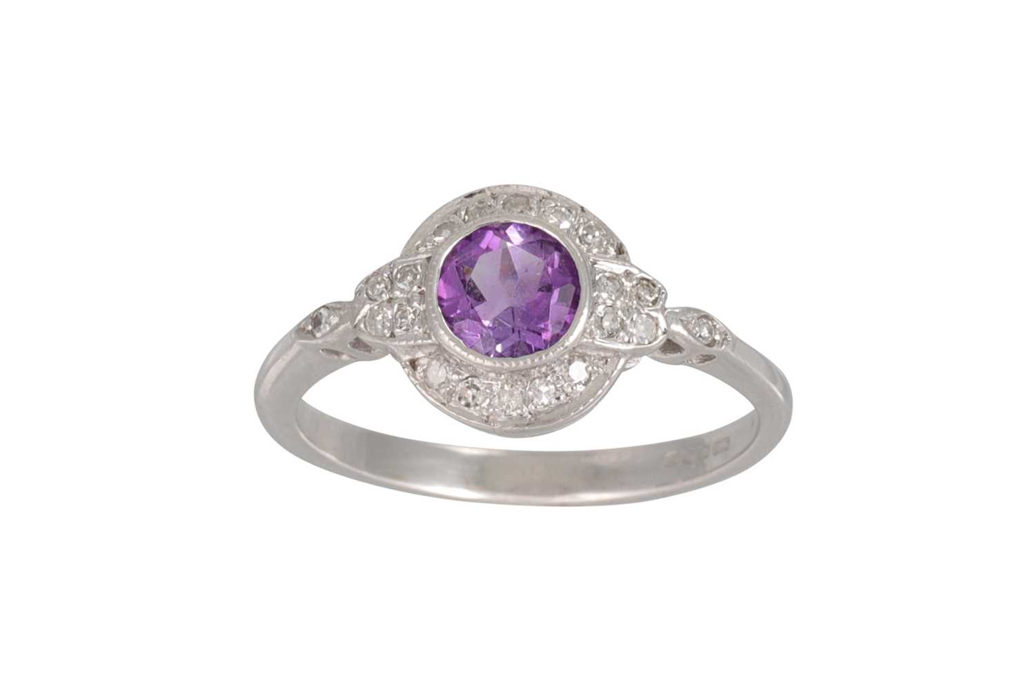 Lot 4 - AN AMETHYST AND DIAMOND CLUSTER DRESS RING,...