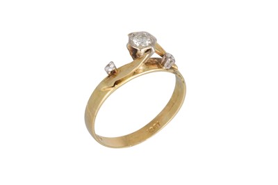 Lot 138 - A DIAMOND SOLITAIRE RING, mounted in 18ct...