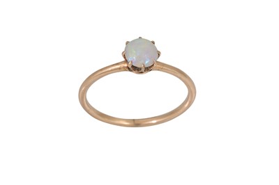 Lot 234 - A VINTAGE OPAL RING, in 14ct gold, size K