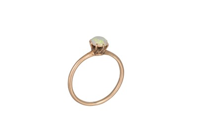 Lot 234 - A VINTAGE OPAL RING, in 14ct gold, size K