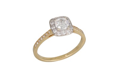 Lot 256 - A DIAMOND HALO CLUSTER RING, mounted in 18ct...