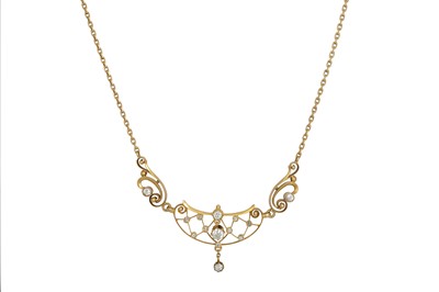 Lot 310 - AN ANTIQUE DIAMOND NECKLACE, the openwork...