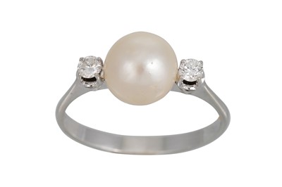 Lot 326 - A PEARL RING, the central pearl to diamond...