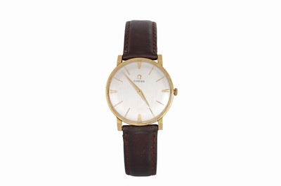 Lot 496 - A GENT'S VINTAGE OMEGA 18CT GOLD WRISTWATCH,...