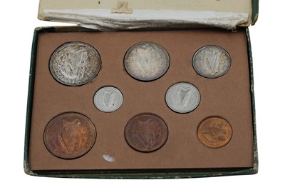 Lot 495 - A 1928 IRISH PROOF 8 COIN SET, boxed