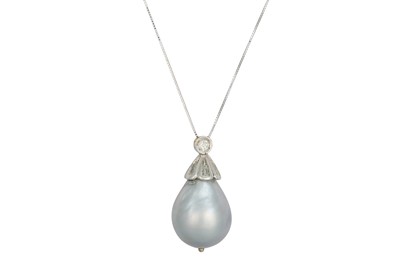 Lot 369 - A TAHITIAN PEARL AND DIAMOND PENDANT, to an...