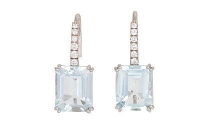 Lot 382 - A PAIR OF DIAMOND AND AQUAMARINE EARRINGS, the...