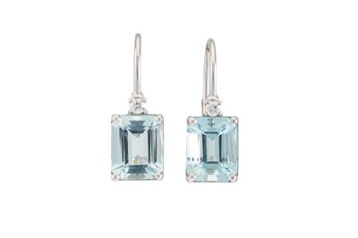 Lot 300 - A PAIR OF DIAMOND AND AQUAMARINE EARRINGS, the...