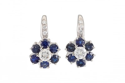 Lot 302 - A PAIR OF SAPPHIRE AND DIAMOND CLUSTER...
