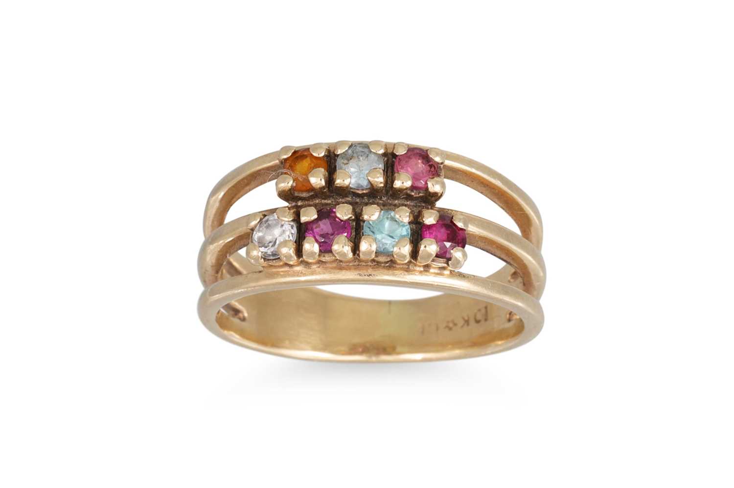 Lot 29 - A MULTI-GEM SET RING, mounted in 10ct gold,...