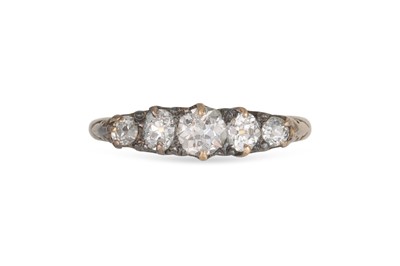 Lot 47 - AN ANTIQUE DIAMOND FIVE STONE RING, the...