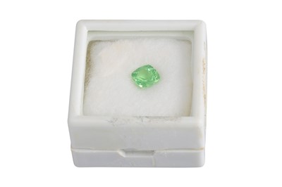 Lot 156 - AN UNMOUNTED FACETED CUSHION CUT GROSSULAR...
