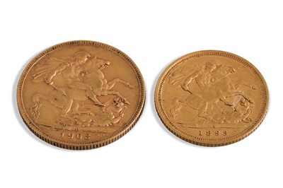Lot 401 - A 1903 FULL GOLD SOVEREIGN, together with an...