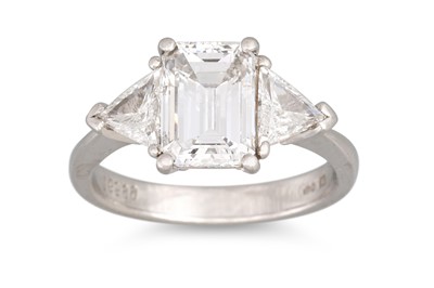 Lot 437 - A DIAMOND SOLITAIRE RING, the emerald cut...