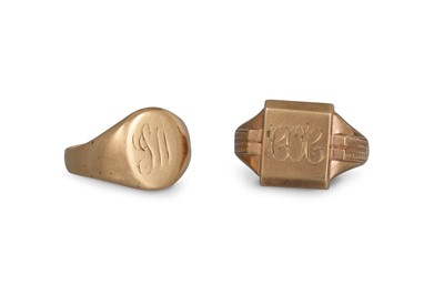 Lot 288 - TWO GENT'S SIGNET RINGS, one 18ct gold & one...