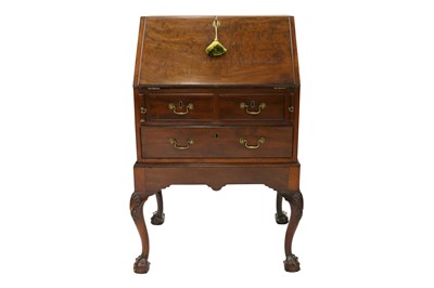 Lot 543 - A MOST ATTRACTIVE EDWARDIAN QUEEN ANNE STYLE...