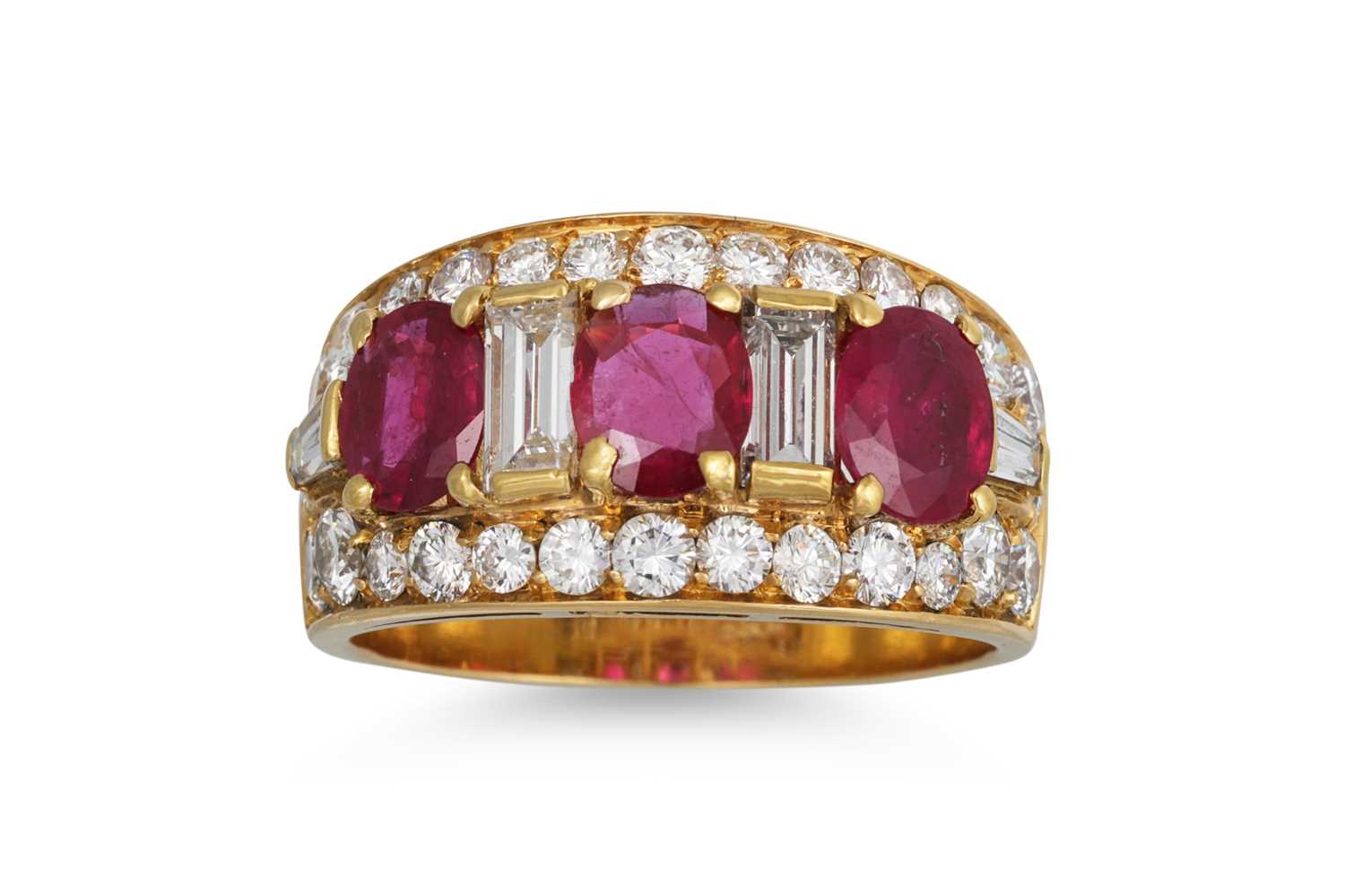 Lot 316 - A RUBY AND DIAMOND RING, the oval rubies to...