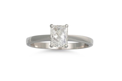 Lot 390 - A DIAMOND SOLITAIRE RING, the modified...