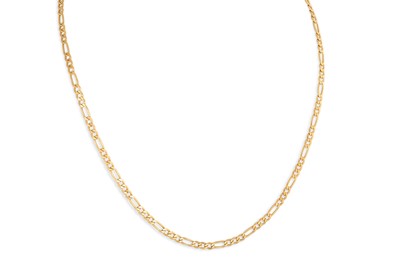 Lot 382 - A 9CT GOLD CURB LINK CHAIN, 5.8 g.