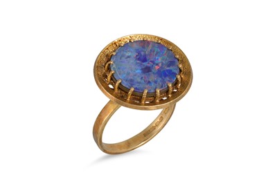 Lot 116 - A 9CT GOLD VINTAGE RING, set with an opal...