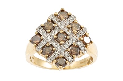 Lot 147 - A DIAMOND CLUSTER RING, set with white and...