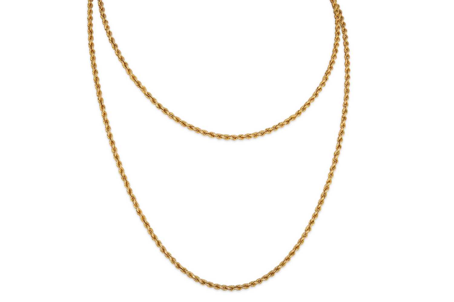 Lot 53 - AN 18CT YELLOW GOLD ROPE CHAIN, 32" long, with...