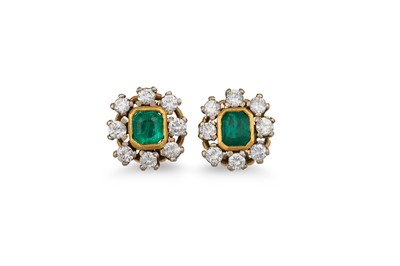 Lot 391 - A PAIR OF EMERALD AND DIAMOND CLUSTER EARRINGS,...