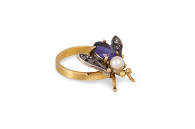 Lot 356 - A SAPPHIRE, DIAMOND AND PEARL SET RING,...