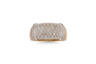 Lot 43 - A DIAMOND CLUSTER RING, of rectangular form to...