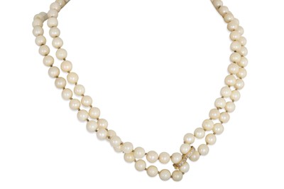 Lot 76 - A PEARL NECKLACE, a 9ct gold clasp and a gold...