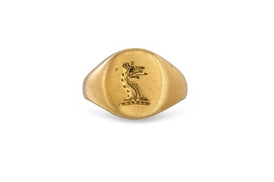 Lot 139 - AN 18CT GOLD SIGNET RING, 8 g.