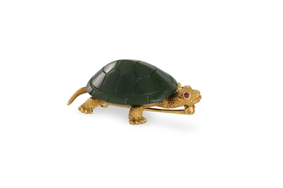 Lot 105 - A JADE NOVELTY BROOCH, modelled as a turtle...