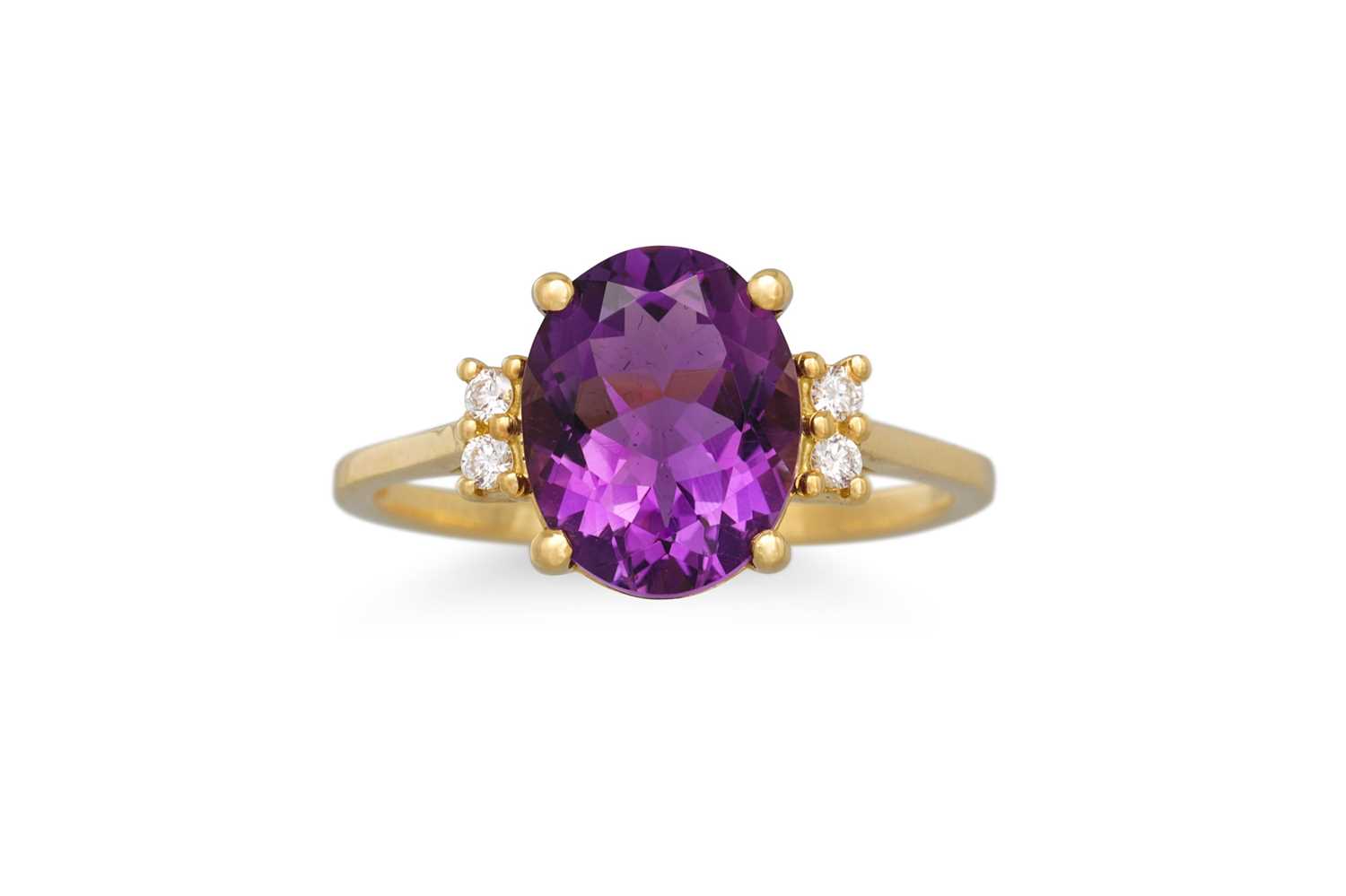 Lot 177 - AN AMETHYST AND DIAMOND RING, the oval...