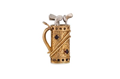 Lot 250 - A 9CT GOLD PENDANT, in the form of a golf bag,...