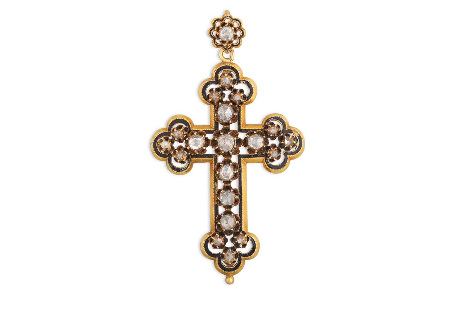 Lot 430 - AN ANTIQUE ROSE CUT DIAMOND AND ENAMEL CROSS,...