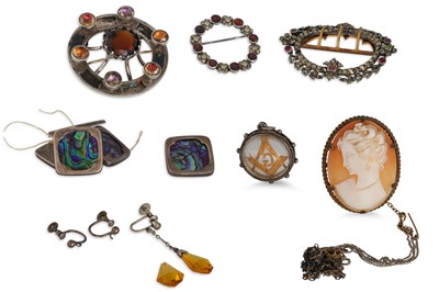Lot 210 - A MISCELLANEOUS COLLECTION OF ITEMS, Scottish...