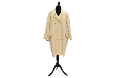Lot 215 - AN HERMES CASHMERE AND WOOL KNEE LENGTH COAT,...