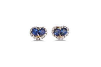 Lot 286 - A PAIR OF DIAMOND AND SAPPHIRE CLUSTER...