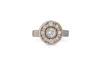 Lot 473 - A DIAMOND CLUSTER RING, mounted in 9ct white...