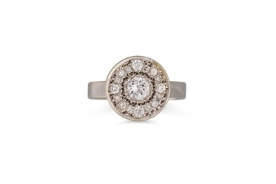 Lot 314 - A DIAMOND CLUSTER RING, mounted in 9ct white...