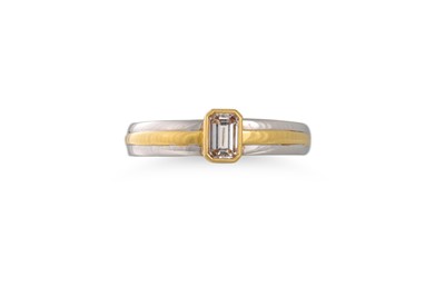 Lot 119 - A DIAMOND SOLITAIRE RING, the emerald cut...