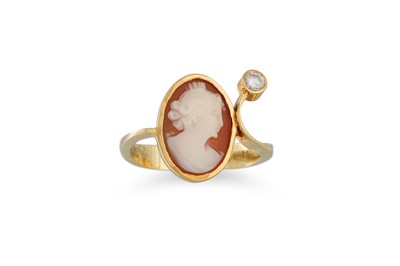 Lot 384 - A CAMEO AND DIAMOND RING, the oval cameo...